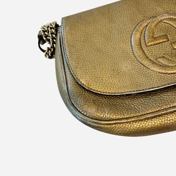 Gucci Gold SoHo Crossbody Bag with Chain Strap and Tassel - Picture 8 of 13